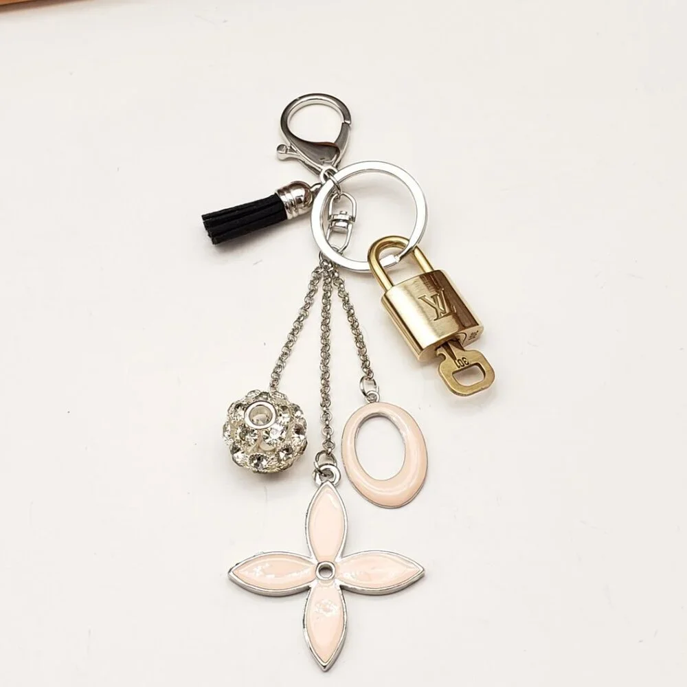 Authentic Louis Vuitton Gold Padlock 🔒 Shiny LV Key+Unbranded Flower Bag Charm